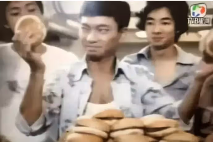 當年紅過周潤發!卻棄影當農民「後拒絕千萬片酬」 今靠種田「成億萬富翁」原因令人欽佩