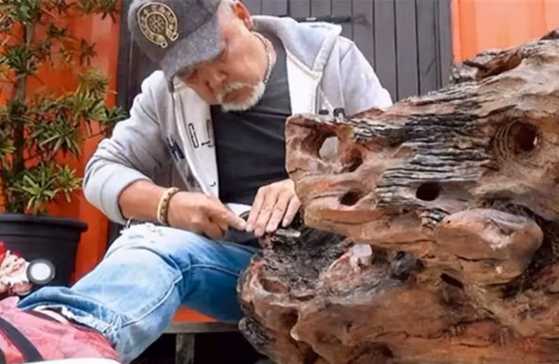 61歲「金牌綠葉」廖駿雄近照曝光,兒子廖家爵顏值逆天,曾欠債百萬,如今做藝術家一家人齊齊整整,網友:苦盡甘來