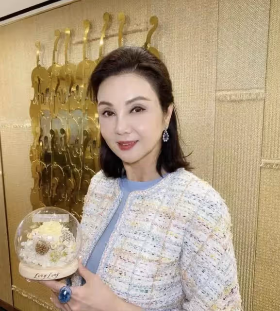 坐擁4億豪宅,20多年前就每月收利息80萬,謝玲玲才是隱形女富豪