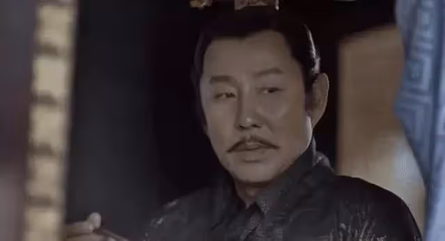 68歲的「周潤發」老了，68歲的「成龍」老了，而68歲的他還是像30歲，網友：仿佛凍齡了一樣