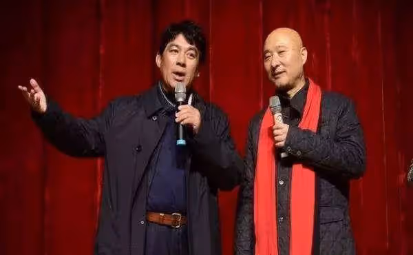 68歲的「周潤發」老了，68歲的「成龍」老了，而68歲的他還是像30歲，網友：仿佛凍齡了一樣