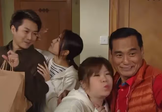 TVB男星王俊棠時隔多年回內地，難掩興奮稱很開心！妻子罕見同行