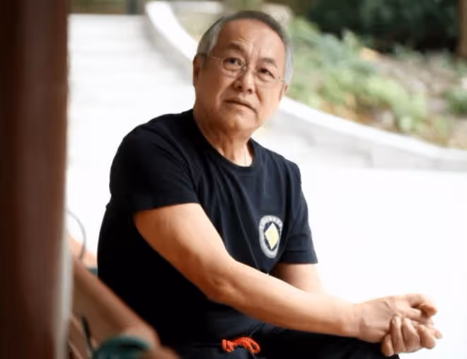 老戲骨于洋自曝已全家移民國外，兒子賣凍肉，娶洋媳婦生混血兒