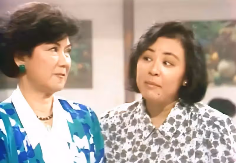老戲骨謝月美癌癥去世,王祖藍何超儀送花圈悼念,李司棋稱很心疼