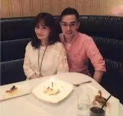 同樣是過億媳婦,陳德容生活和趙薇生活,網友:差距不是一般大!