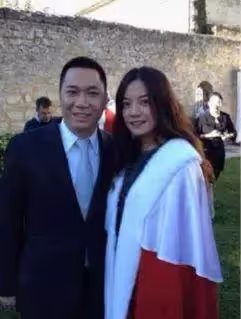 同樣是過億媳婦,陳德容生活和趙薇生活,網友:差距不是一般大!