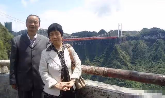 多花自己的錢有錯?老兩口「退休後旅遊」引起子女不滿 大吵一架卻過起「花錢」的好生活