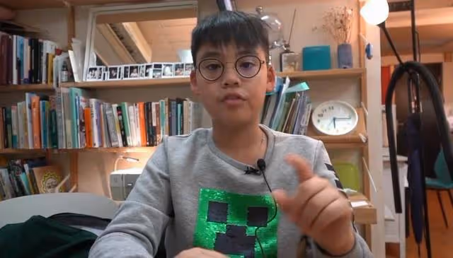 李嘉欣11歲兒子曬近照,小小年紀經營網店,傳成年將繼承巨額財產