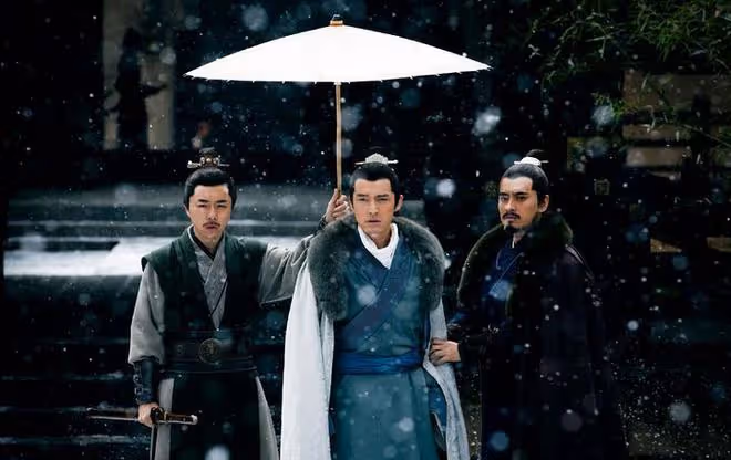 《琅琊榜》幕後：導演組團打醬油，胡歌不想演，最後助理都沒逃過