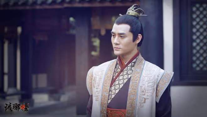 《琅琊榜》幕後:導演組團打醬油,胡歌不想演,最後助理都沒逃過