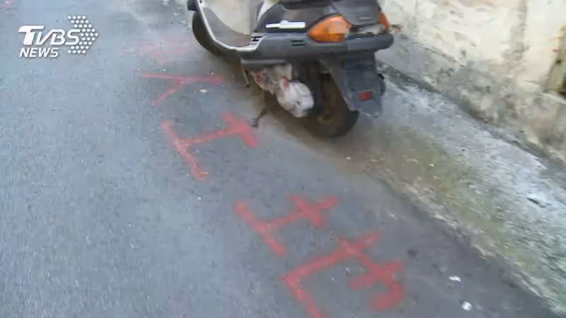 搬12塊護欄擋住!台中路霸「拿出財產證明」喊:整條路都我的 不聽勸「把鄰居告上法庭」判決出爐!