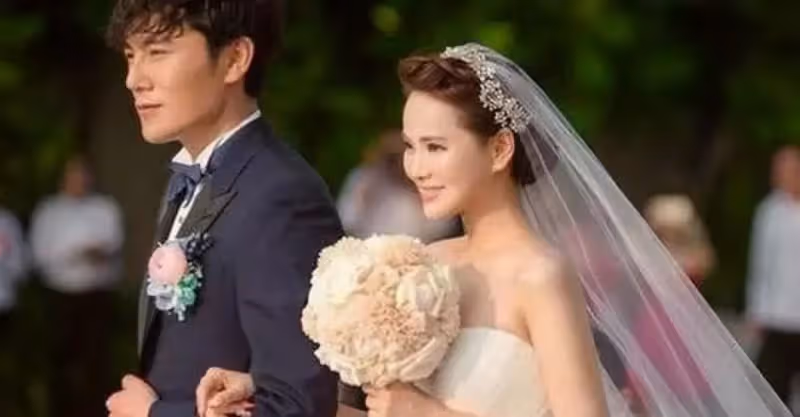 媽，哥離婚了，他的房子歸我了吧？姑娘，你是哪位？