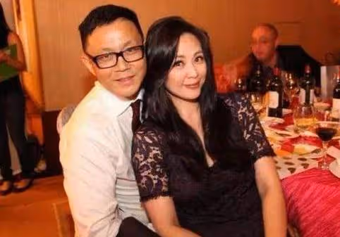 一代玉女嫁豪門「15年3度受孕失敗」 47歲無兒女「夫家反倒更喜歡她」:萬事隨緣