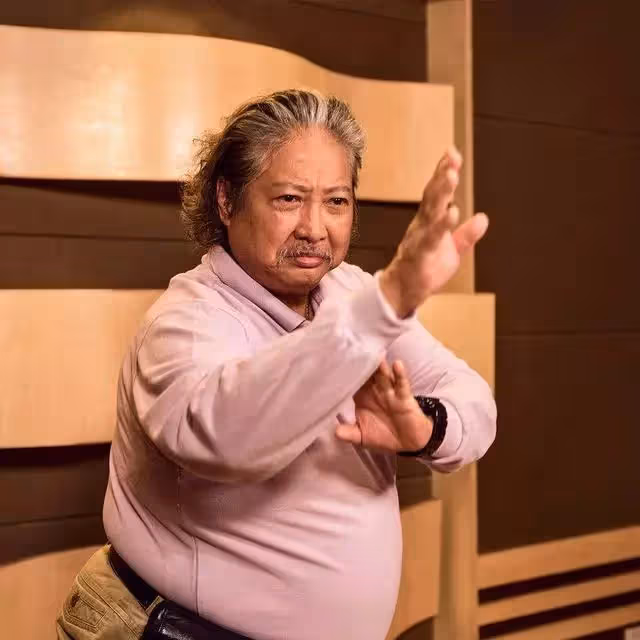 洪金寶：我捧出來的人，後來我都叫不動了！成龍：沒有我叫不動的！