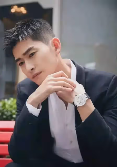 37歲張翰放棄霸總人設,為轉型甘當男二,紅這麼多年不是沒原因的_事業_作品_明星