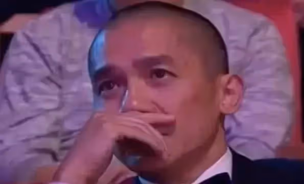跑贏張曼玉泡到梁朝偉!姿色平平又直白世故的她,憑何笑到最後?