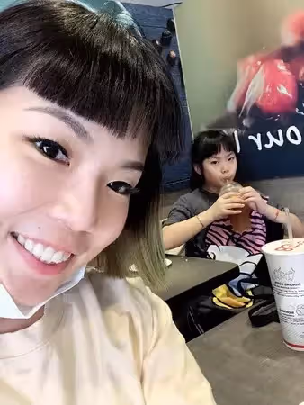 麵店沒水喝！黃登輝女兒抱怨「好爛喔都沒有水」　萁萁瞬間變臉「以後絕不買給妳」虎媽教育被讚翻