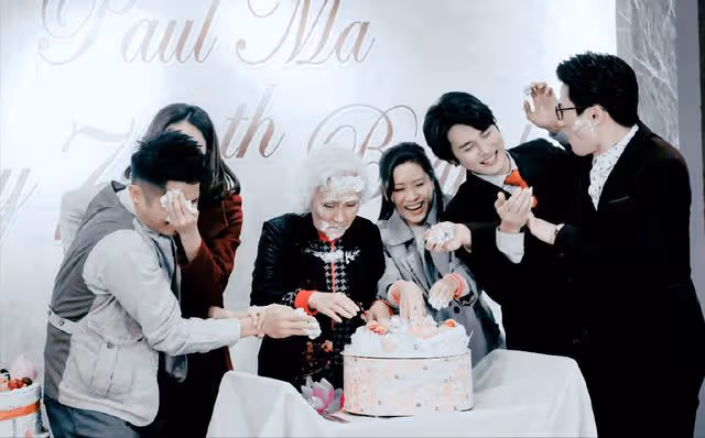 曾是當紅花旦,TVB77歲老戲骨告別作播出,與老公恩愛半世紀
