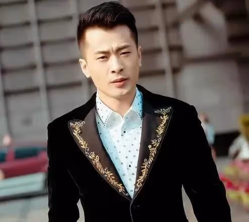 辛巴事件後續，否認假貨，給消費者退全款，官方：有人偽造公章