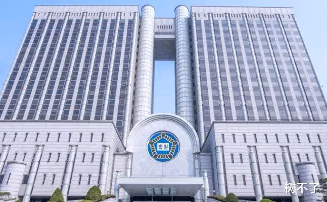韓國選秀出身女歌手被公司代表監禁並毆打!鼻樑都骨折了,她竟然選擇原諒?