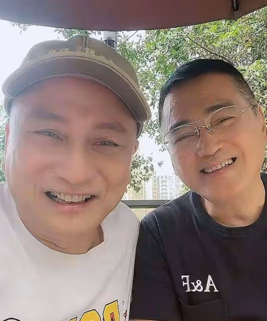 TVB視帝與女友多次傳好事近,未來岳父為之著急,開直播不忘催婚