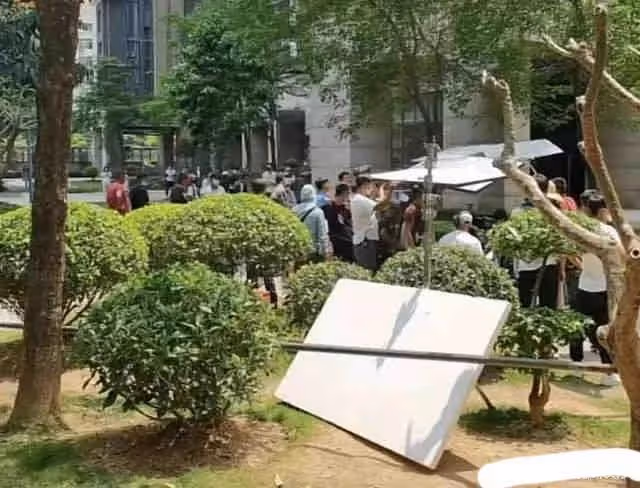 某劇組青島拍戲引發疫情,多個團隊被質疑,《翻譯官》衝上熱搜