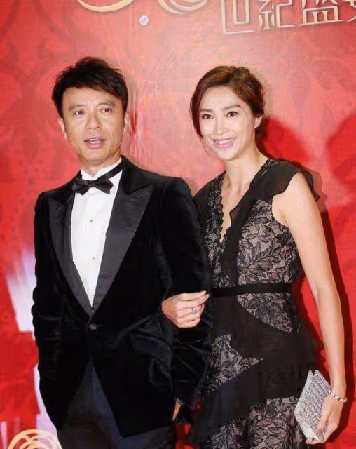 吸金王！李克勤10個月疑似吸金上千萬，商演唱3首歌收6位數酬勞