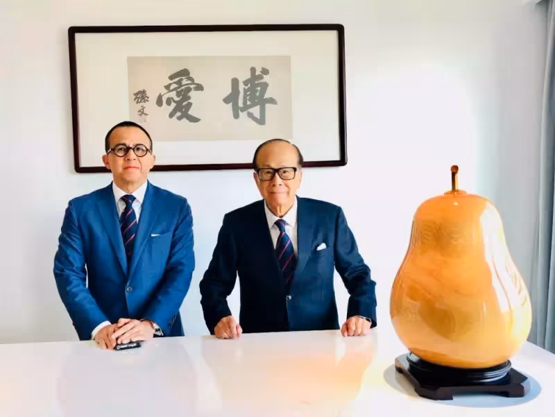 坐擁千億資產,花4千萬把門口公路買下,卻開臺十幾年的老奧迪