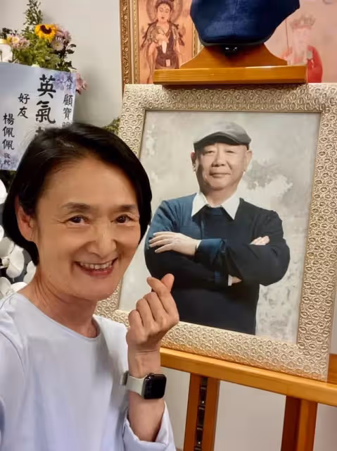 喜劇泰斗「最後一次通告」200人到場:淚憶生前好 劉德華「跨海送花」銘記對方恩情
