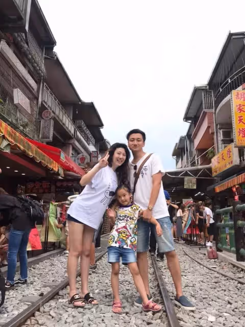 《戲說台灣》資深男星驚傳病逝！四方曬合照「悲痛證實噩耗」　好友不捨悼：一生愛演戲是「台灣001號童星」