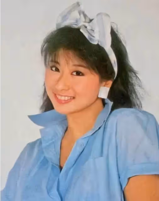 葉倩文優雅老去是真的漂亮，60歲頭髮變白滿臉皺紋，網友：很真實不裝！