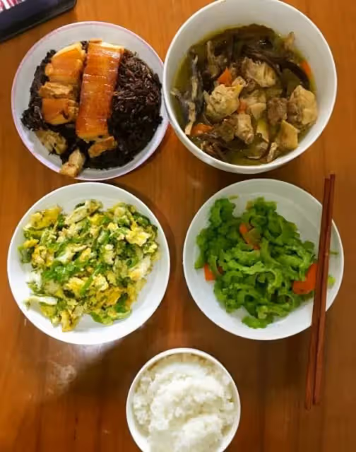 「人品好壞,飯局上就能看出來」:劉德華和范冰冰、彭于晏片場吃飯,人品一目瞭然,難怪劉德華最紅