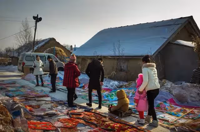 丈母娘不許我的父母住進家,只因她把兩個孩子帶到了上小學