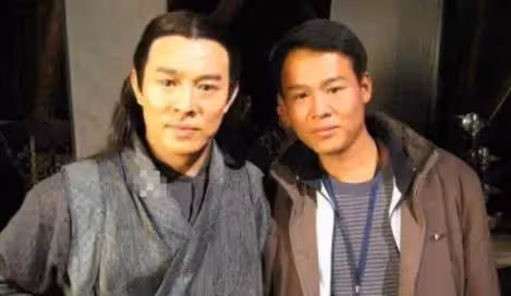 明星與替身合影:網友直呼相似度太高,第四張真的不知誰是梁朝偉
