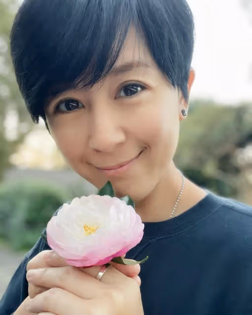 40歲唐寧「最強童顏」失守？　曬照被指撞臉53歲伍詠薇