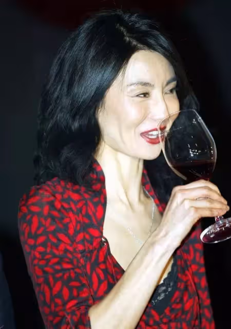 路人在車庫拍到張曼玉,身材幹枯皮膚皺癟,狀態引人擔憂
