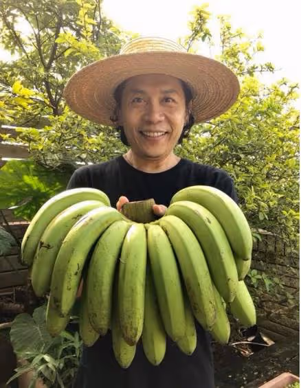 煮菜完全不用買!許傑輝屋頂「造50坪農園」種地當悠哉都市農夫!忘掉煩惱「親自打理」:菜園是我最喜歡的地方