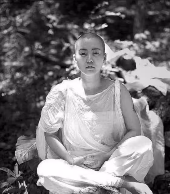 女明的光頭造型,范冰冰依舊美,章子怡很嚇人,莫文蔚勉強能看