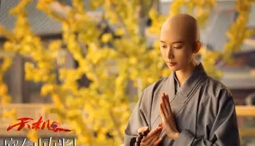 女明的光頭造型，范冰冰依舊美，章子怡很嚇人，莫文蔚勉強能看