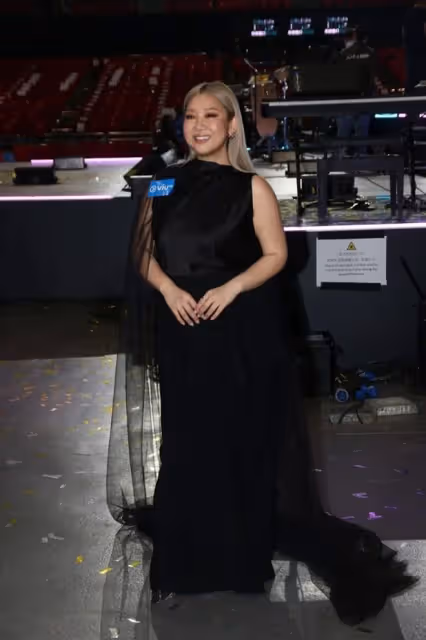 鄭欣宜再奪最佳女歌手！與前任復合心情好，卻自嘲是老土中年女人