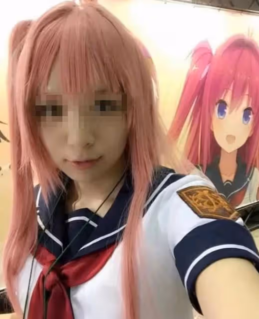 女星陪睡曝光:25萬一晚,全是老頭