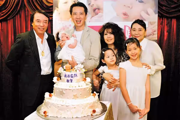 歐陽菲菲近況曝光!難忘亡夫「牽手38年膝下無子」:此生最幸福 曝曾想「為愛當主婦」嘆還是無法適應