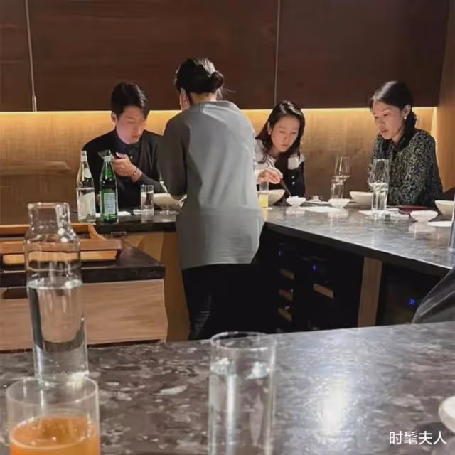 中國網友在美國偶遇玄彬孫藝珍，還請他倆吃飯！