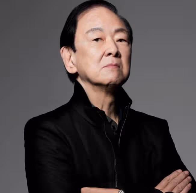 武俠巨星王羽去世20天，王馨平三姐妹終於團聚，為父親喪禮做準備