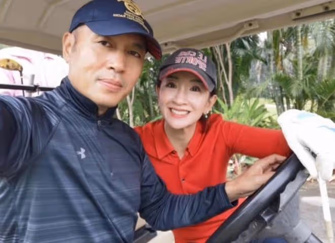 港姐梁佩瑚慶結婚6周年，與內地富商老公大秀恩愛，沒生娃仍幸福
