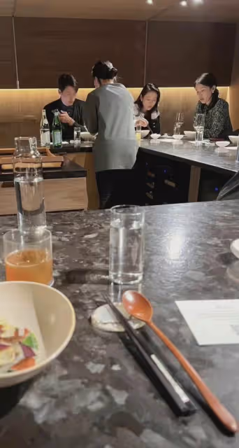 玄彬、孫藝珍度蜜月被巧遇!網友偷偷幫忙買單,小倆口發現後反應暖炸!