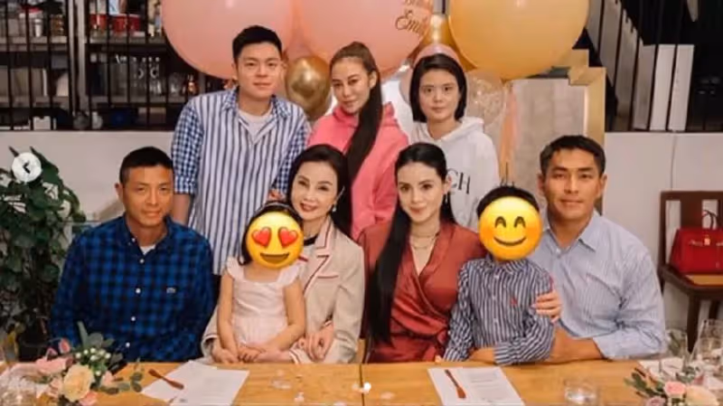 曾被王祖賢介入婚姻！65歲女星「公開17億贍養費去向」　笑曝「得到前婆婆支持」：反而賺更多了