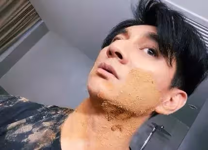 擺脫幸福肥，吳奇隆曬近照，暴瘦一圈下頜線明顯，重回顏值巔峰