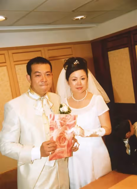 五位「歷屆港姐」齊聚打羽毛球,朱玲玲穿運動裝最搶眼,吳毅將妻子罕見現身