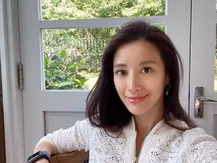 「婚姻不保」受不了富豪老公，決定要失婚了!李蒨蓉深夜崩潰「只能躲在廁所」：沒退路了 幼子落淚「那我要跟誰！」
